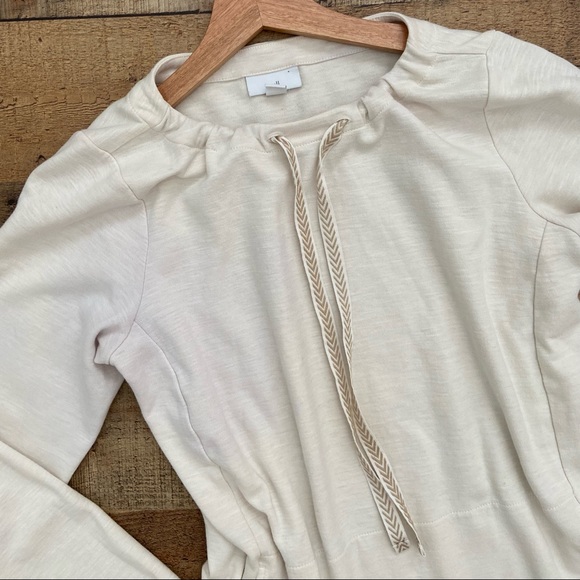 J JILL Soft Lightweight PULLOVER, Kangaroo Pocket in Front - Picture 3 of 11